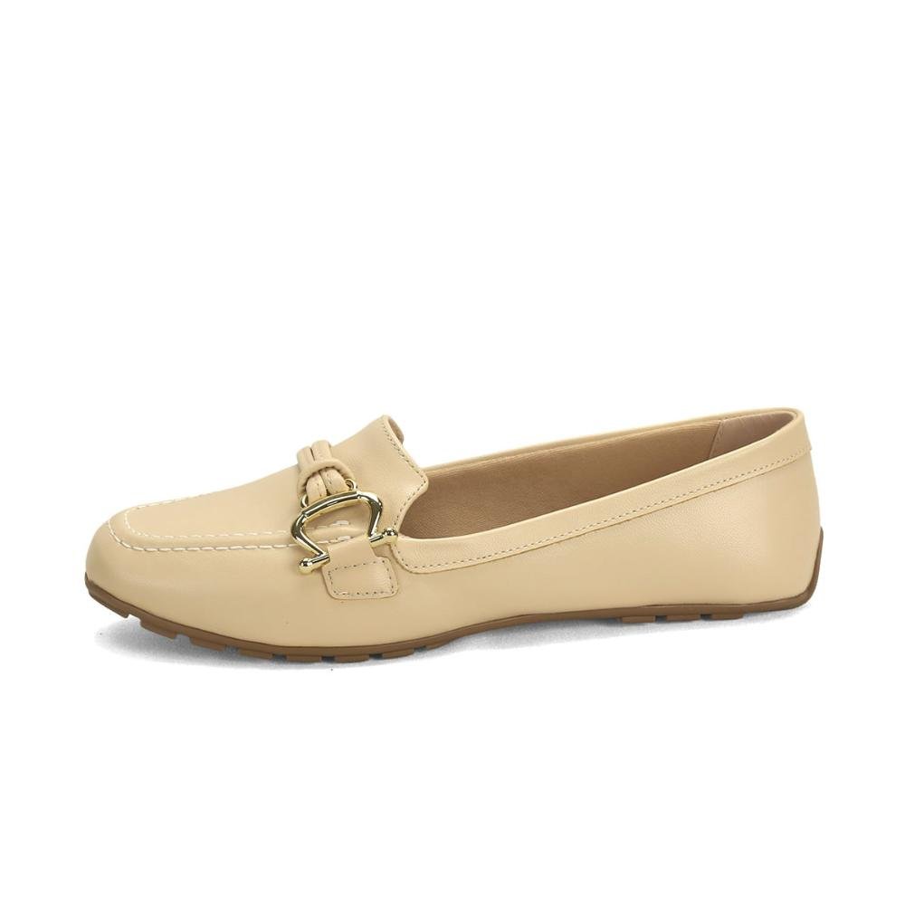 Mocassim clássico com fivela amêndoa Bege 4