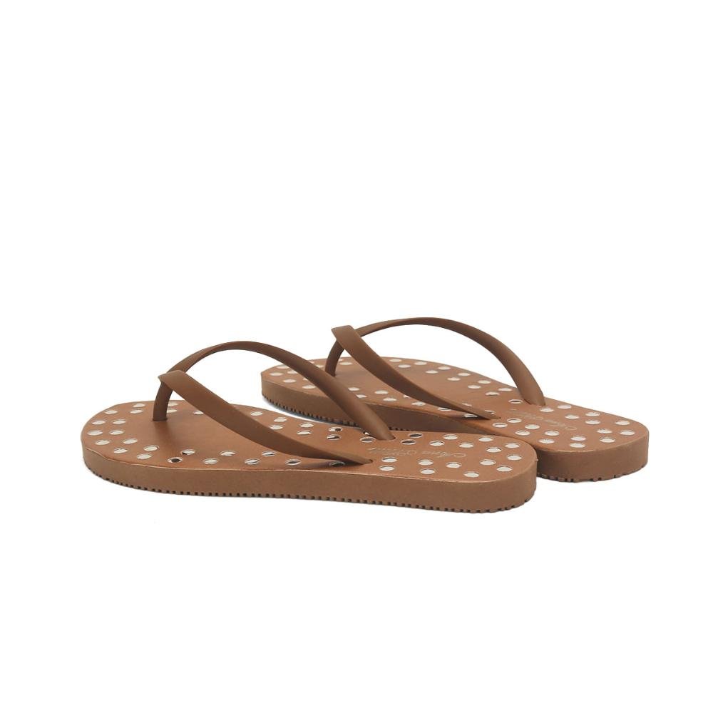 Chinelo personalizado com tachas caramelo Marrom 3