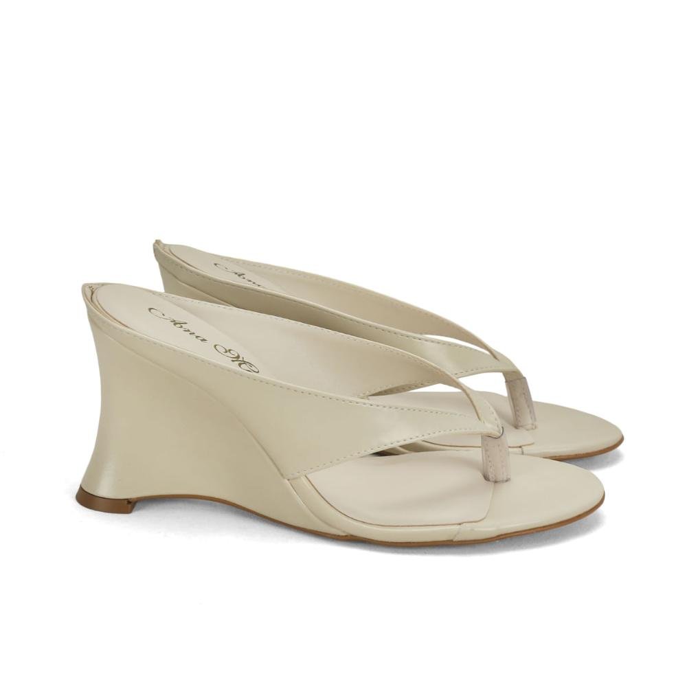 Sandália anabelada off white