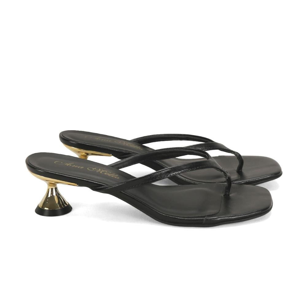 Sandália de dedo saltinho preto