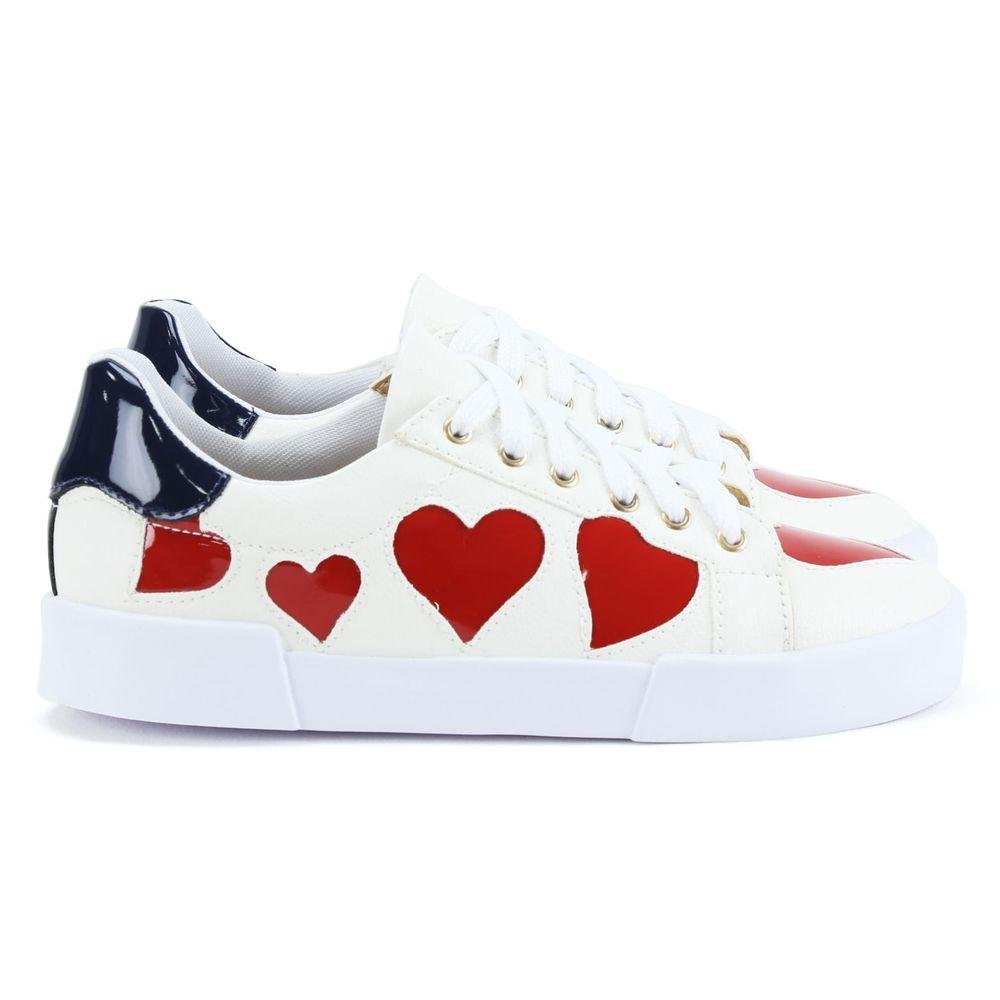 Tênis Casual com Apliques de Coração Delicado Ana Mello