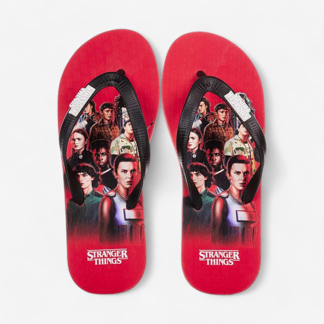 Chinelo Netflix Stranger Things Team