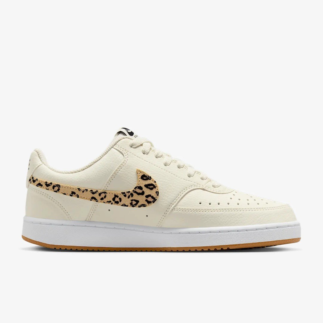 Tênis Nike Court Vision GFX Feminino Branco/Onça 6