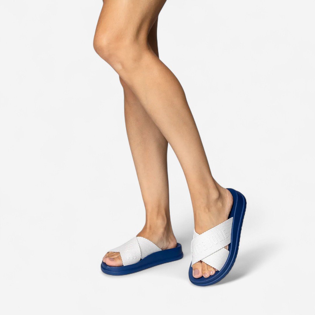 Chinelo Slide Petite Jolie Feminino PJ6812II Off/Azul White/Dark Blue 4