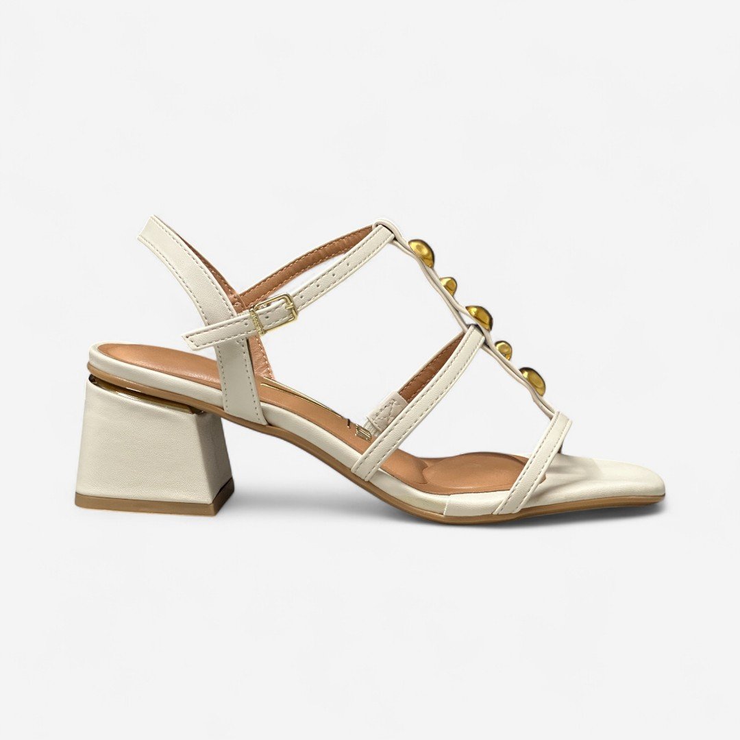 Sandália Vizzano Salto Bloco Boho Chic Off White