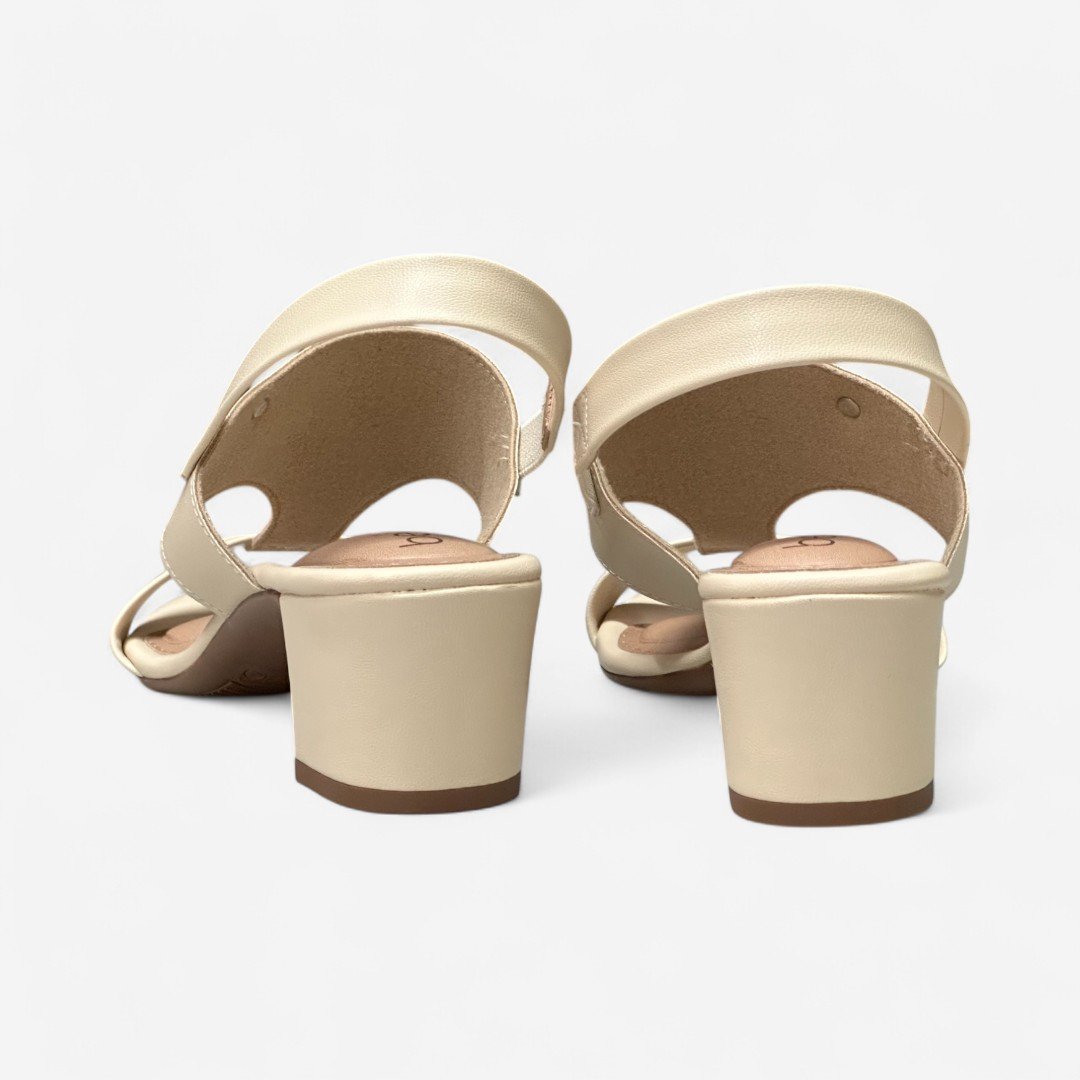 Sandália Beira Rio Salto Baixo Creme Creme 5