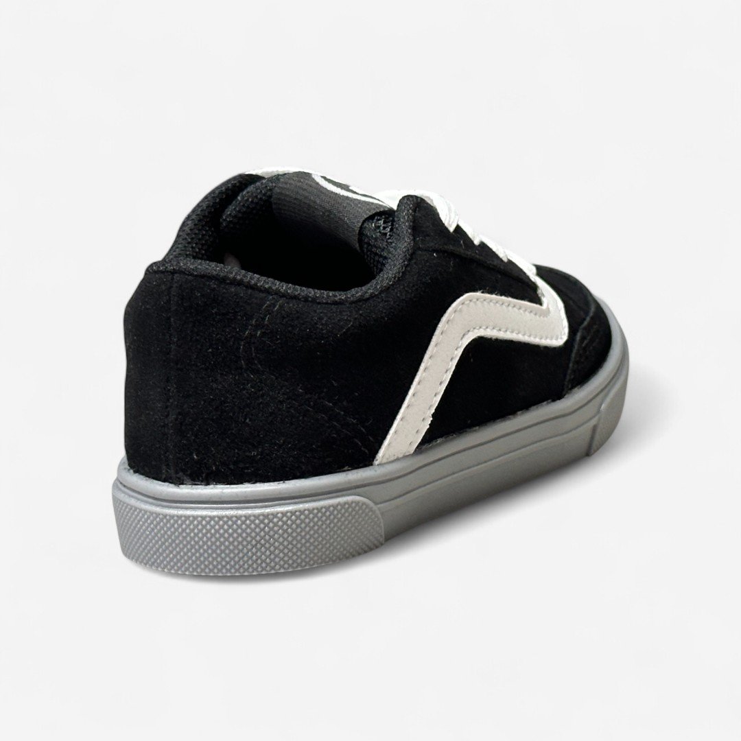 Tênis Casual Molekinho Infantil Camurça Preto Preto/Branco 5