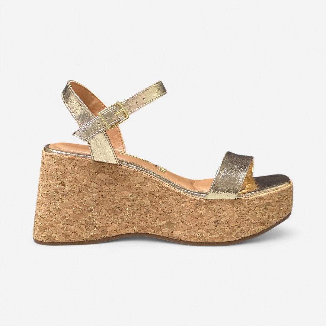 Sandália Plataforma Vizzano Feminina Metalizada Dourada