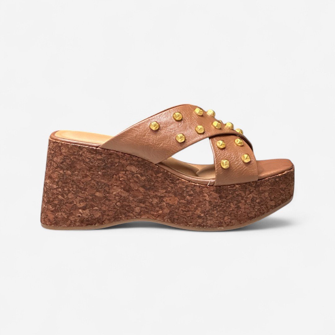 Tamanco Plataforma Vizzano Com Rebites Marrom