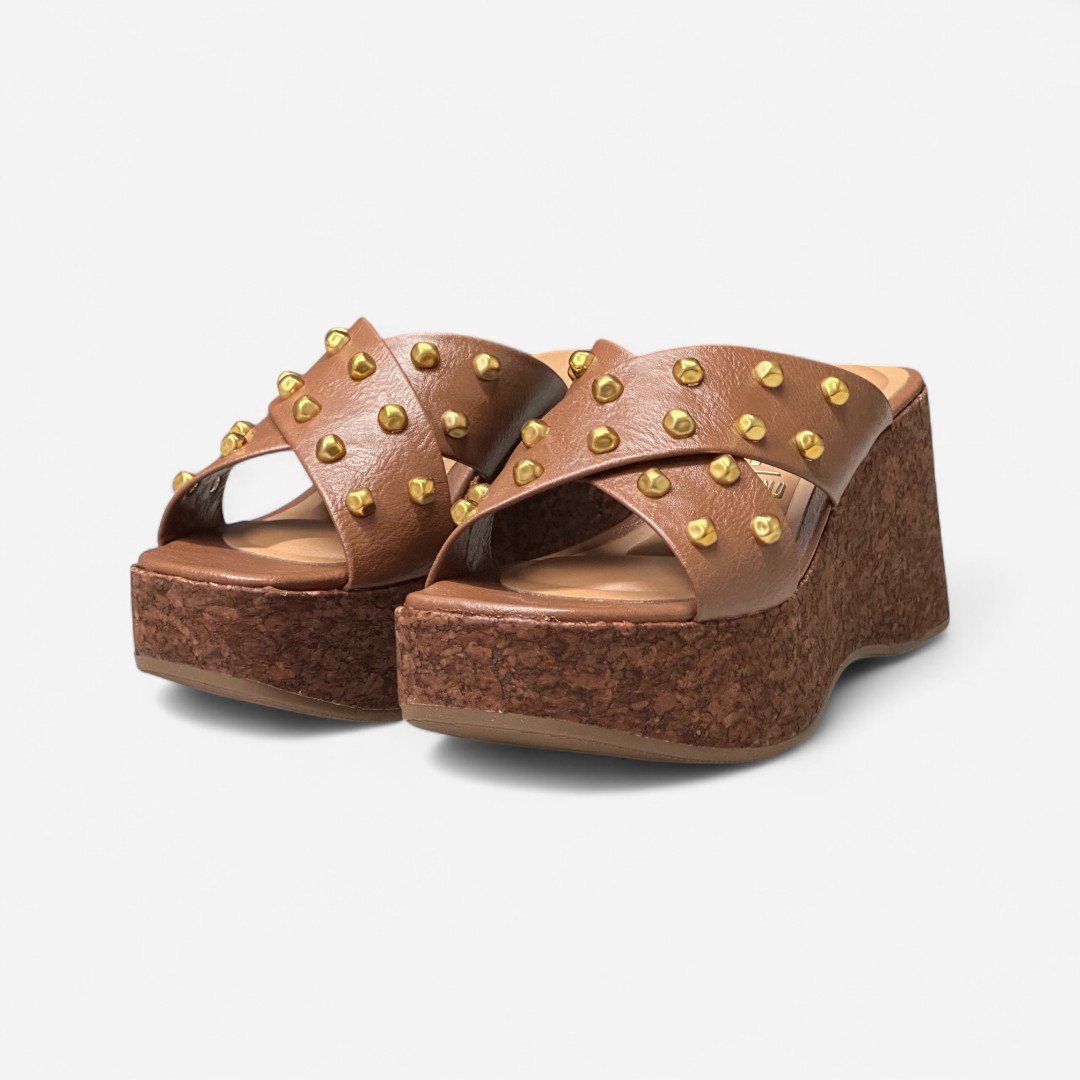 Tamanco Plataforma Vizzano Com Rebites Marrom Mocca 4