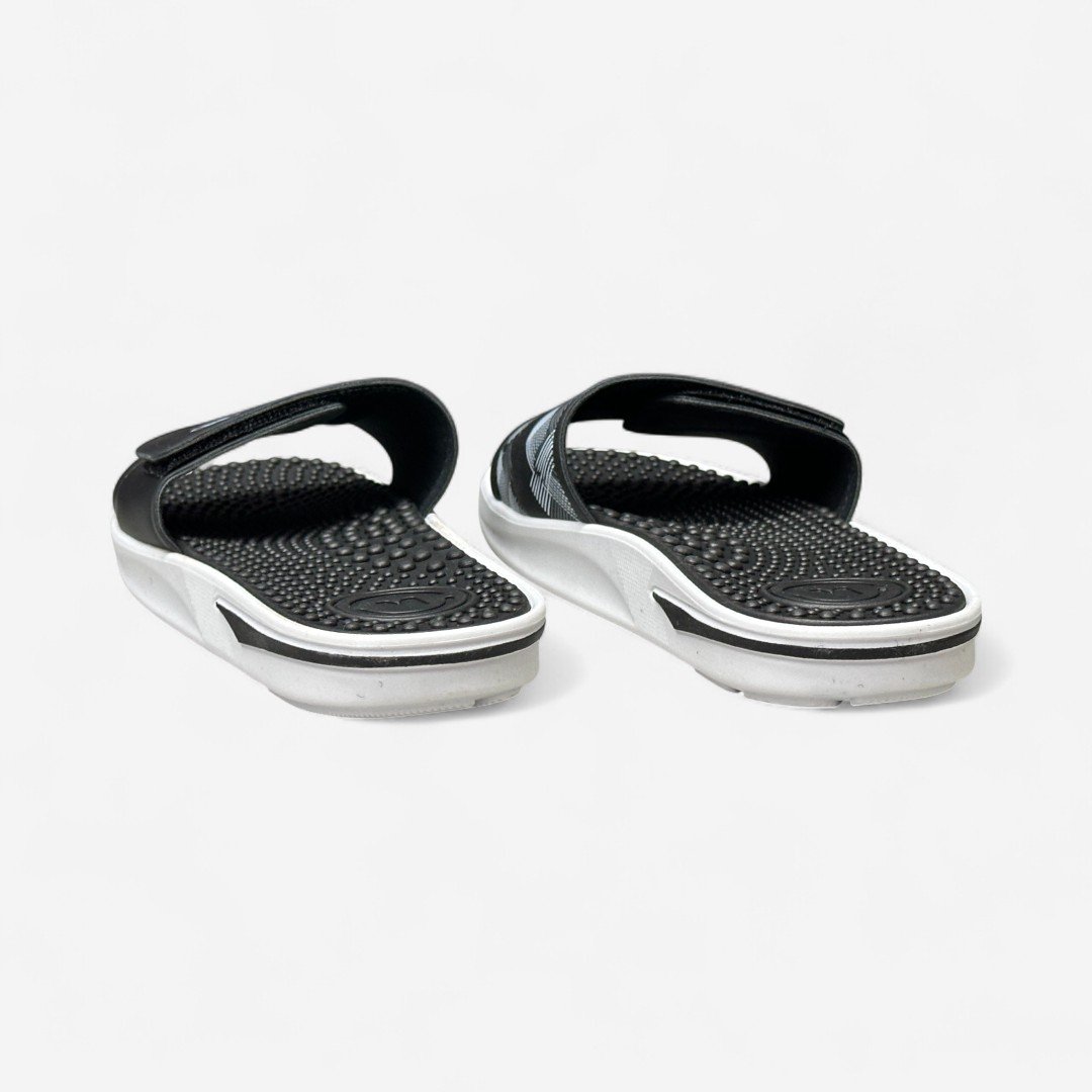 Chinelo Slide Molekinho Infantil Com Velcro Preto Preto/Branco 5