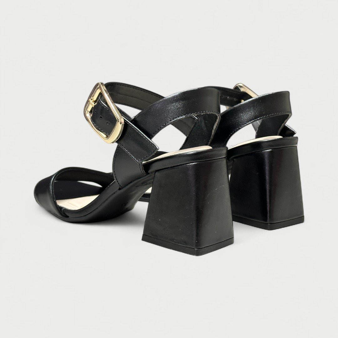 Sandália Bebecê Salto Bloco Médio Preta Preto 4