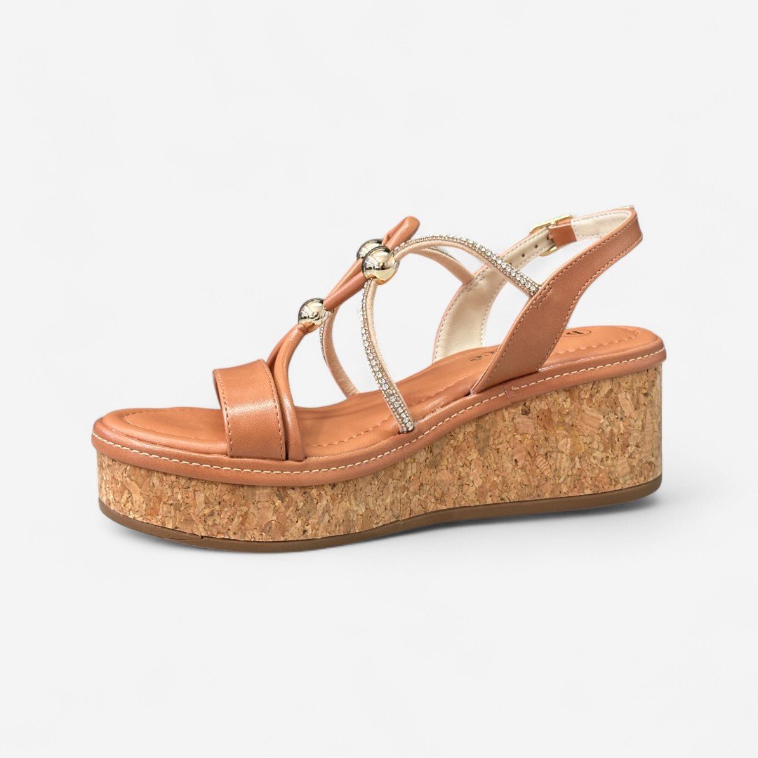 Sandália Flatform Bebecê com Strass e Rebites Marrom Blush 3