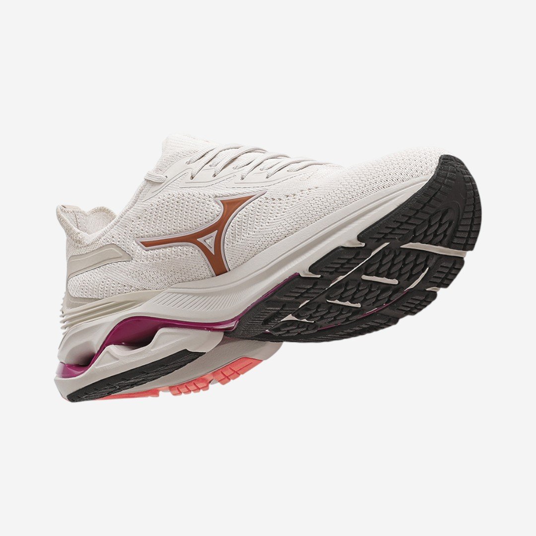 Tênis de Corrida Feminino Mizuno Wave Mirai 7 Arenito Arenito/Bronze 7