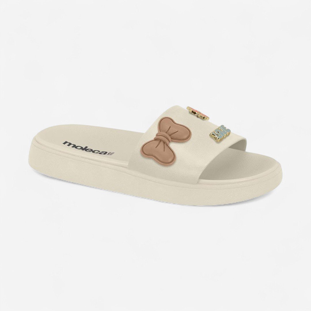 Chinelo Slide Moleca Com Pins Off White