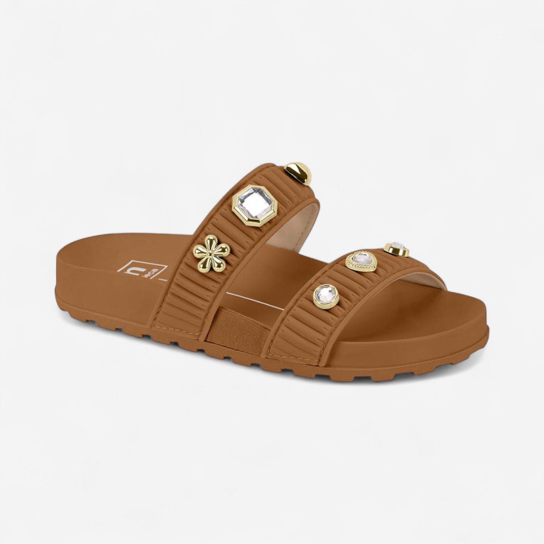 Chinelo Slide Moleca Com Pins Caramelo