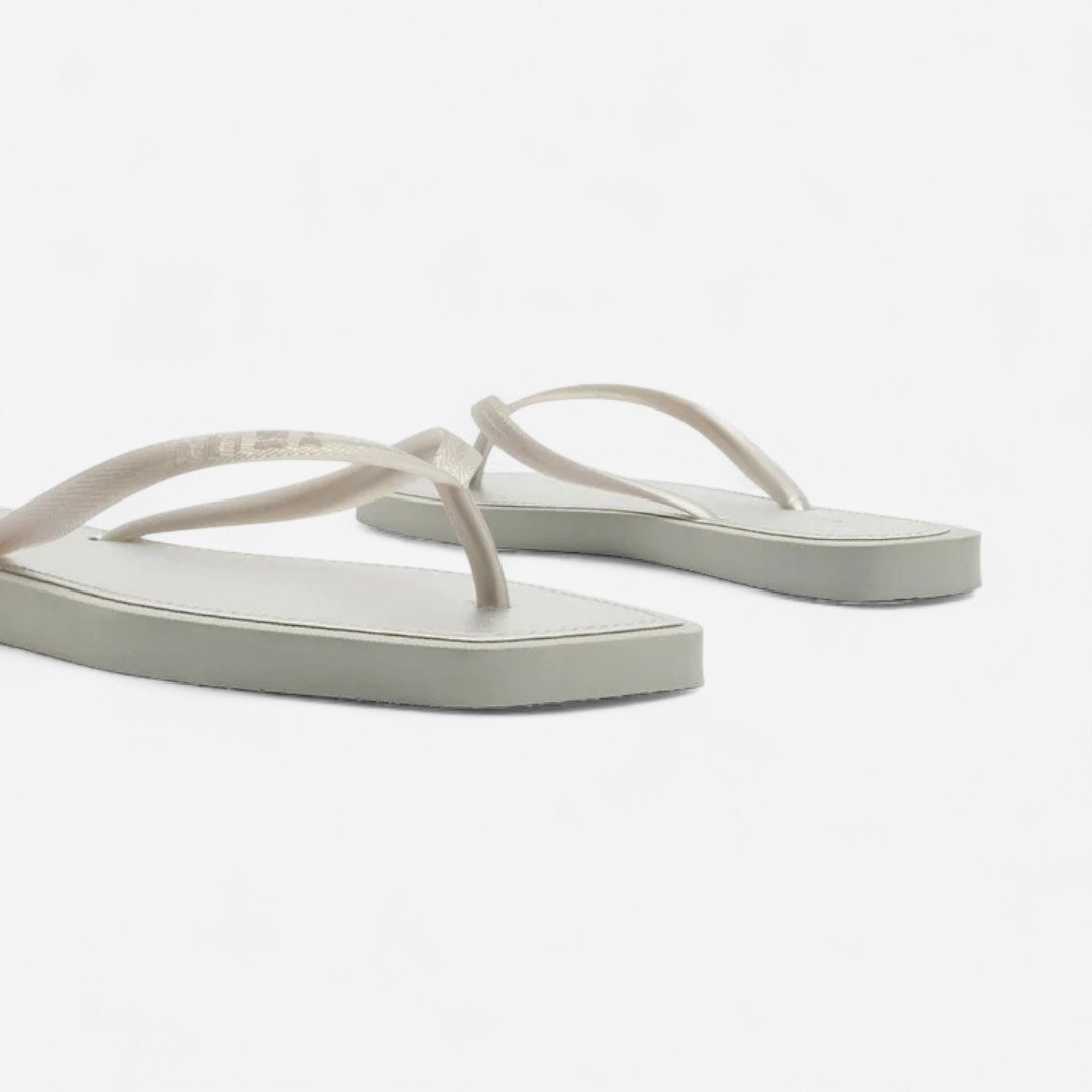 Chinelo De Dedo Brizza Recouro Metal Square Prata Prata 4