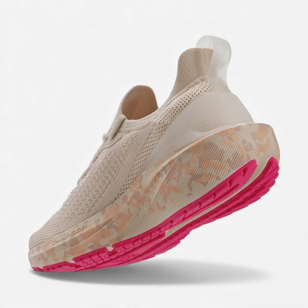 Tênis De Corrida Under Armour Charged Quicker 2 Bege Arenito/Pink 7