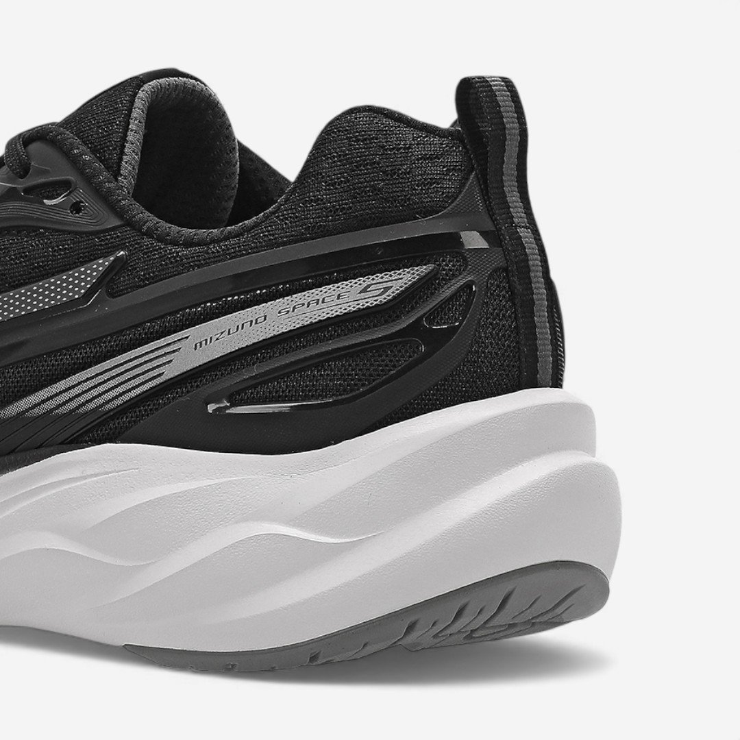 Tênis de Corrida Mizuno Space 5 Preto Preto 8