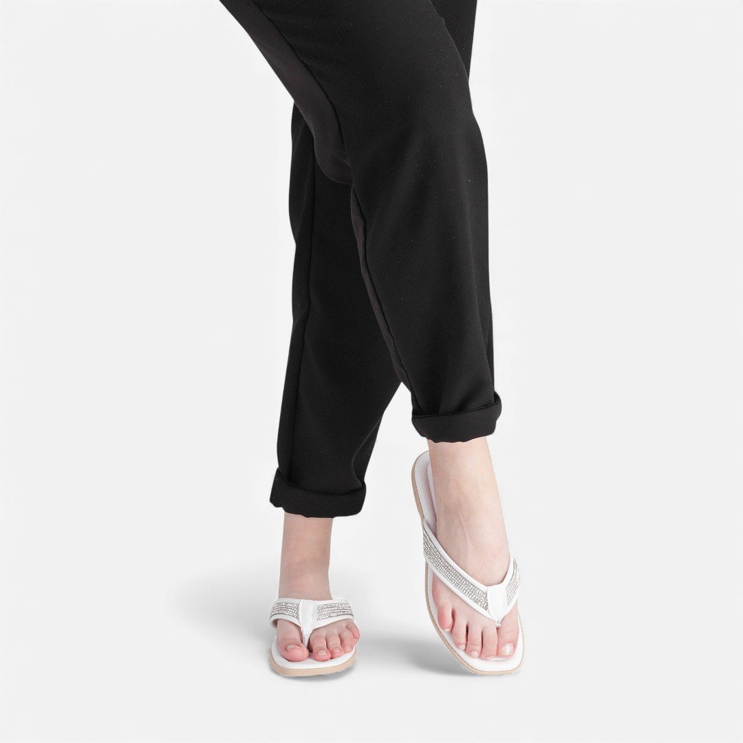 Chinelo Piccadilly Com Strass Branco Branco 4