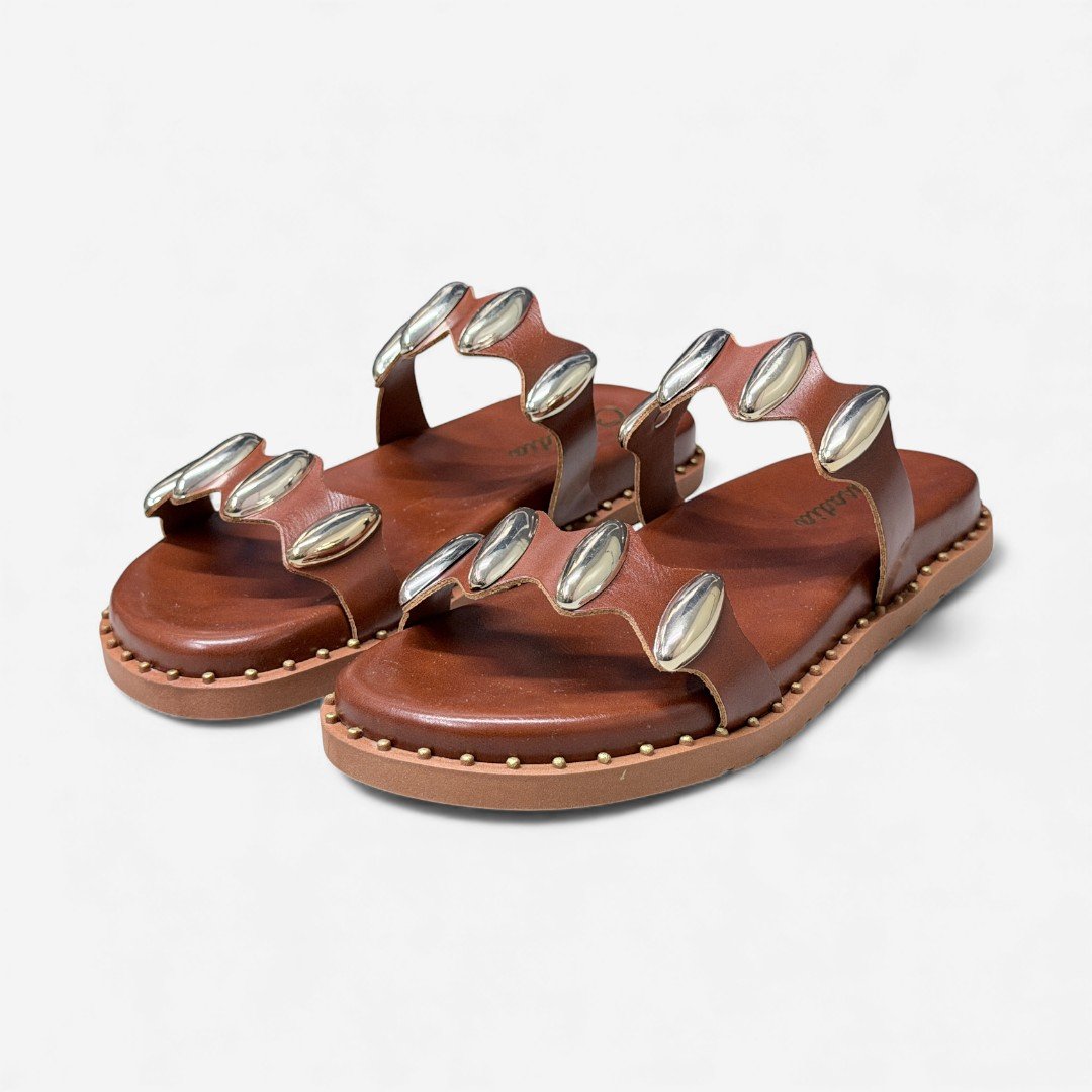 Chinelo Slide Papete Caramelo Com Metais Marrom 4