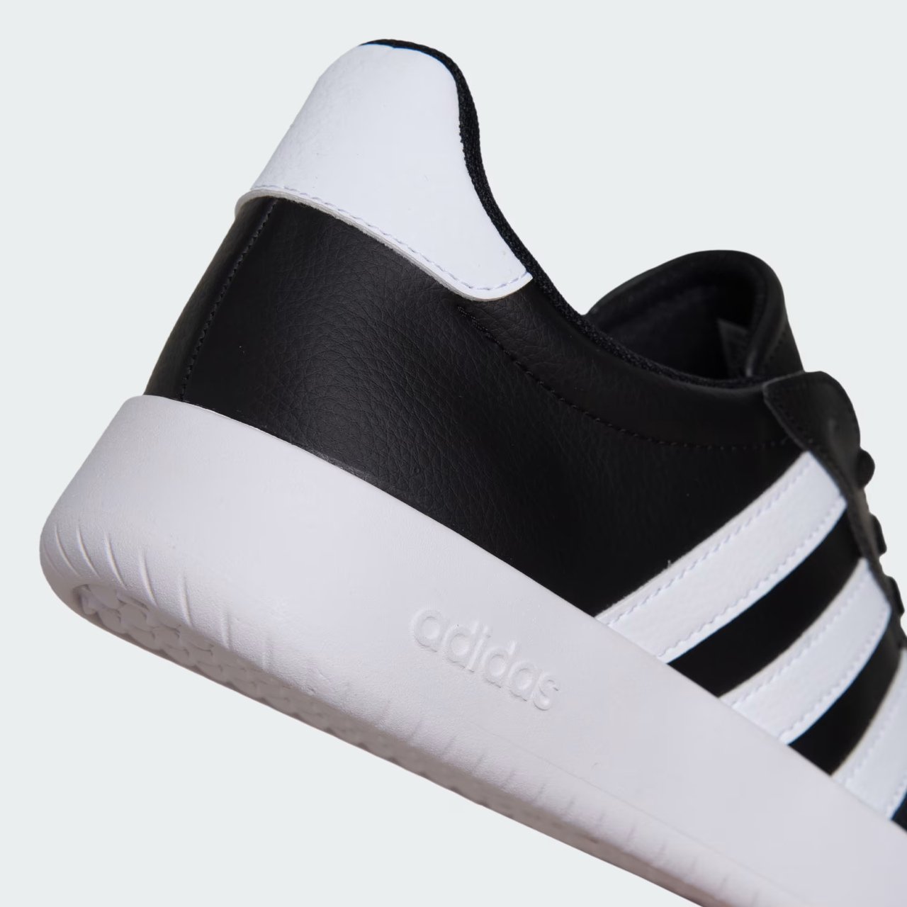 Tênis Adidas Barreda Masculino Preto Preto 8