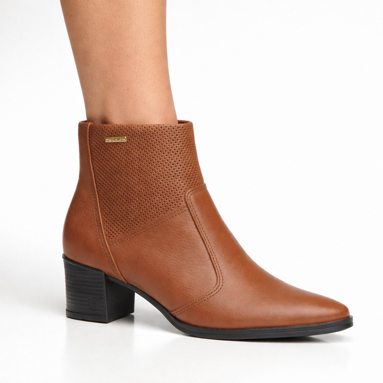 Bota Pegada Cano Curto Em Couro Caramelo Marrom 2