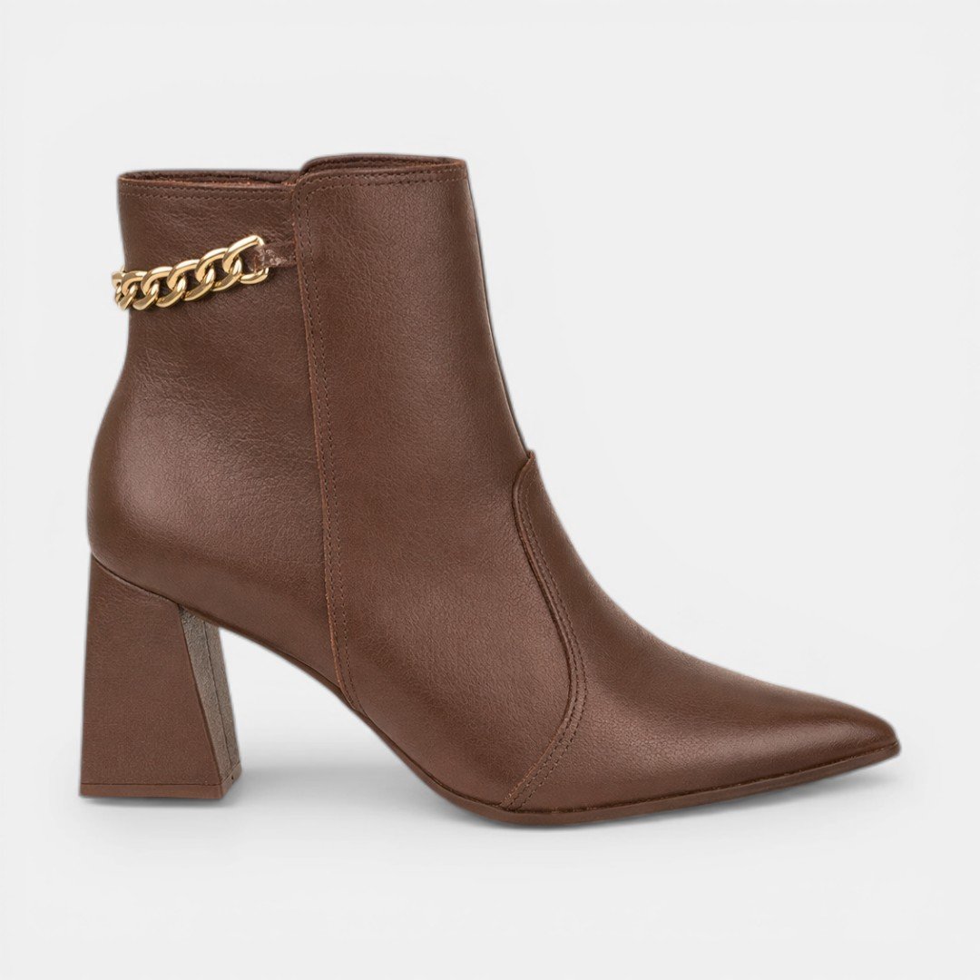 Bota Bebecê Cano Curto Salto Bloco Em Couro Café