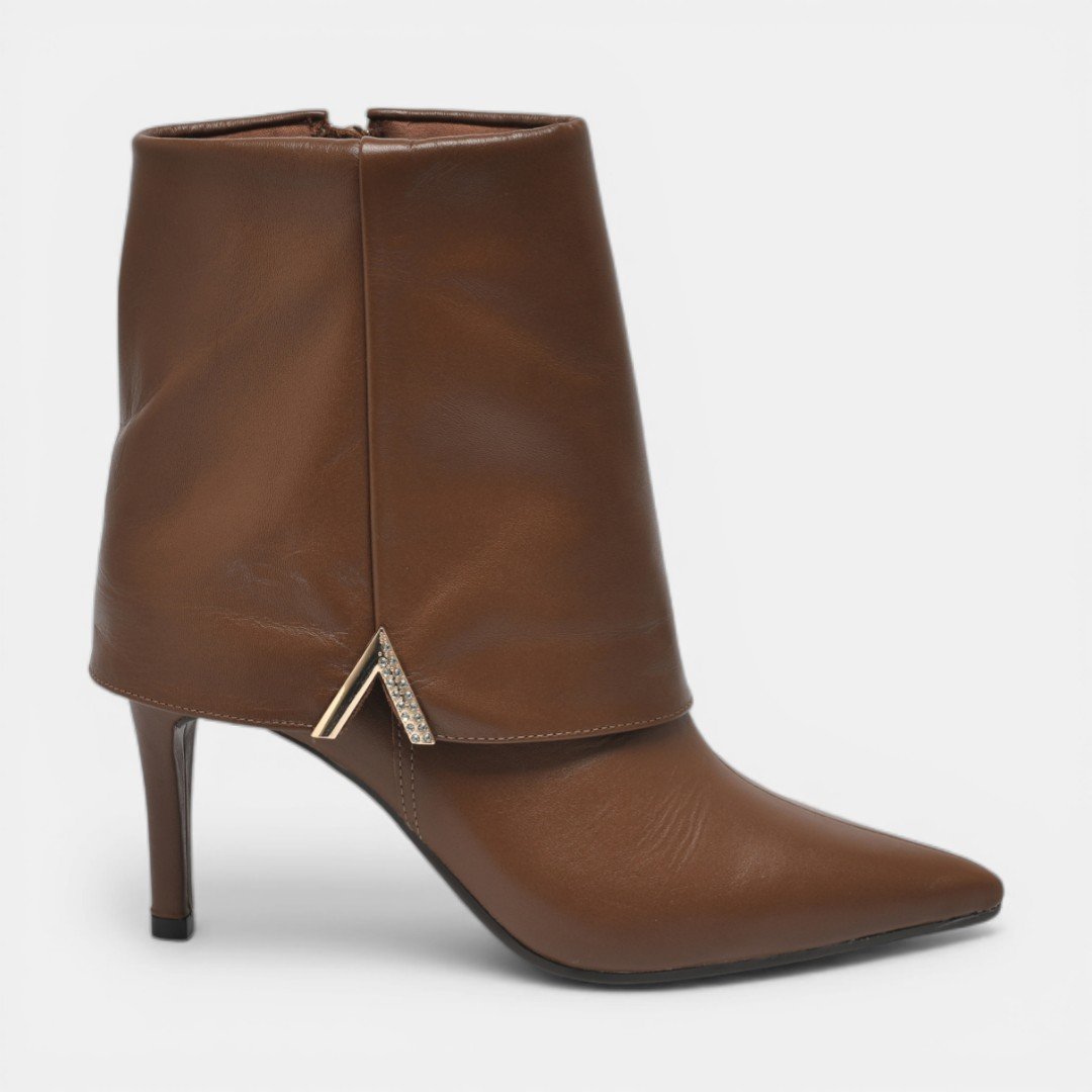 Bota Via Marte Em Couro Caramelo