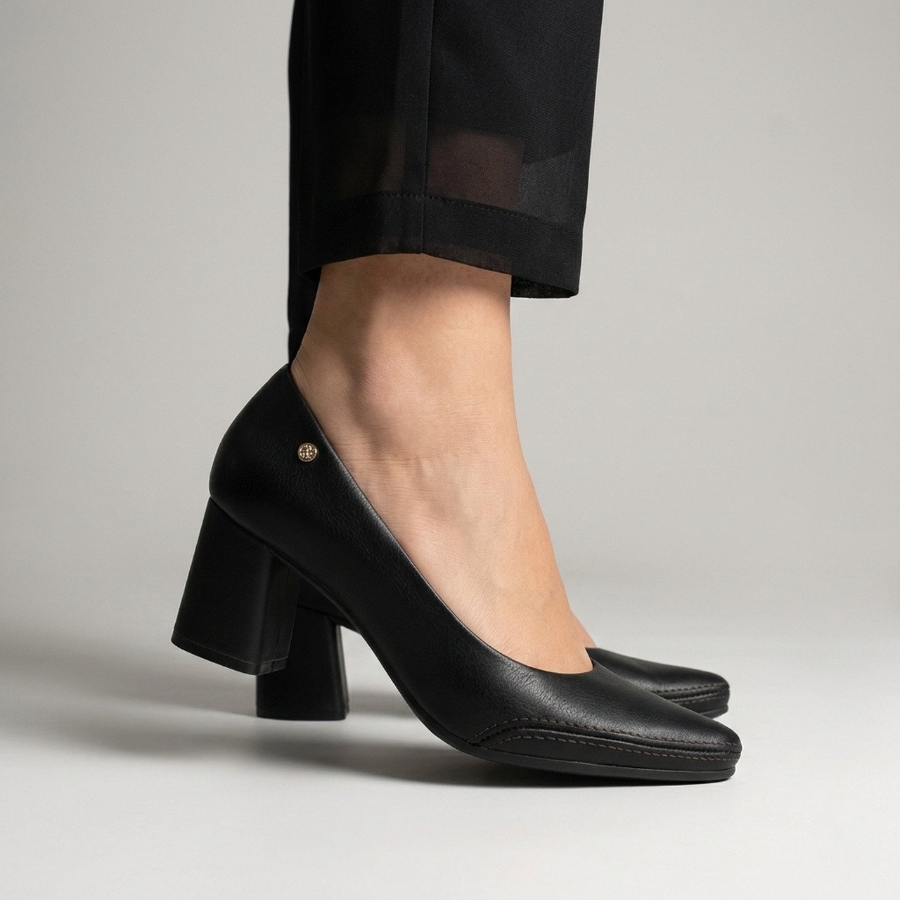 Sapato Ramarim Total Comfort em Couro Preto Preto 2