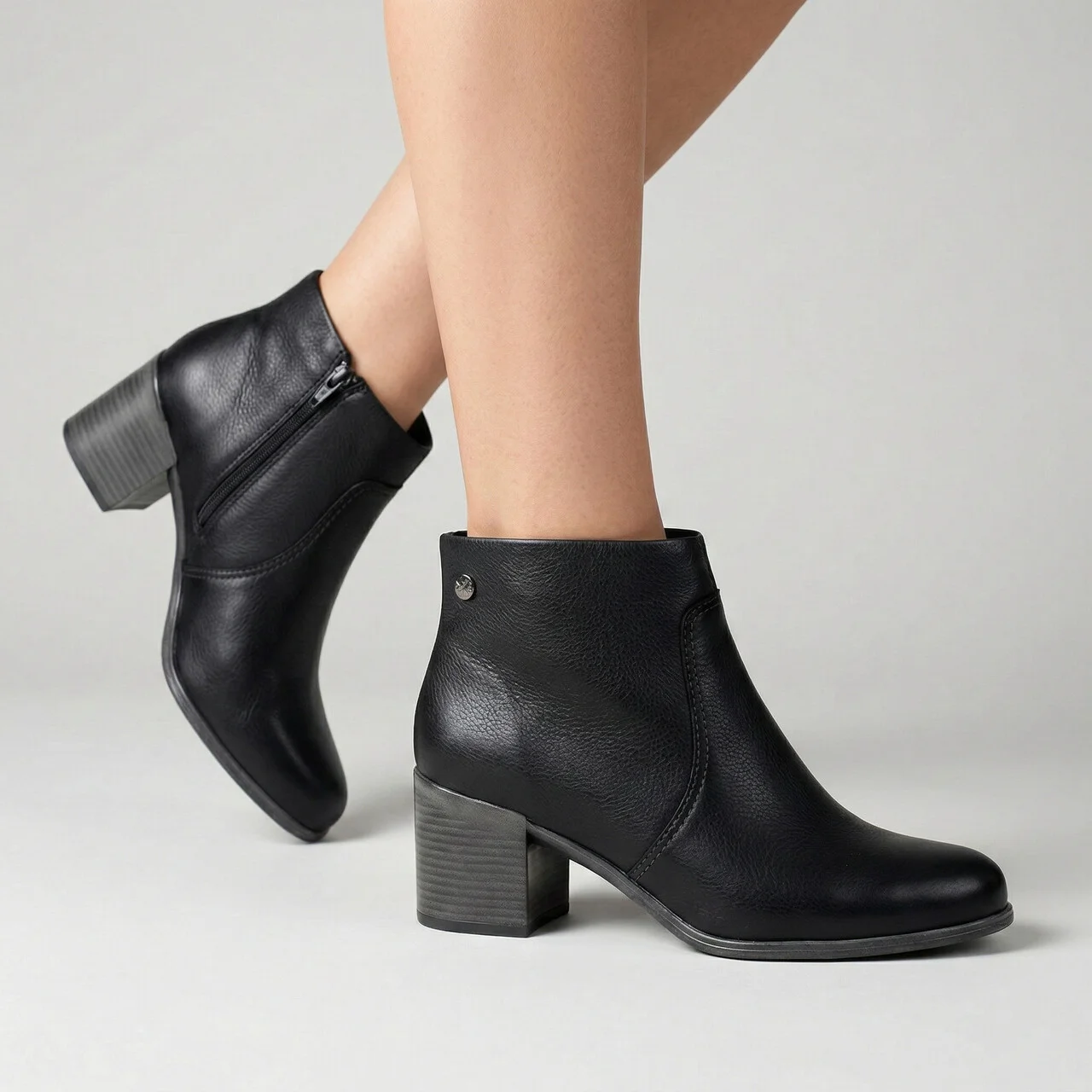 Bota Bottero Cano Curto Em Couro Preto Preto 2