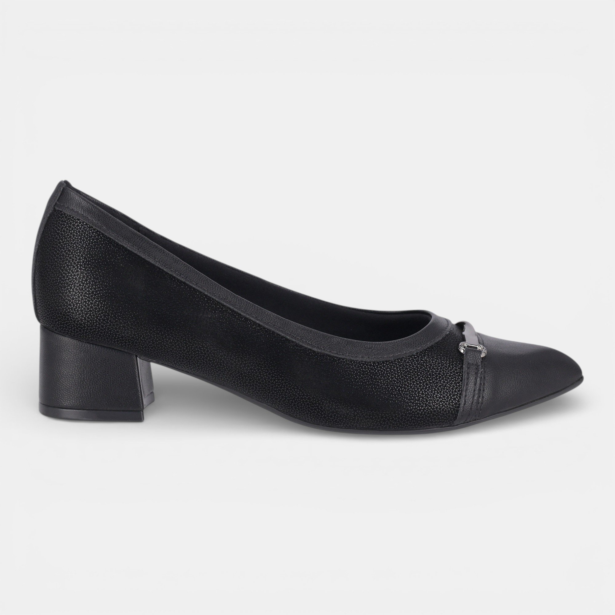 Scarpin Piccadilly Salto Baixo Preto