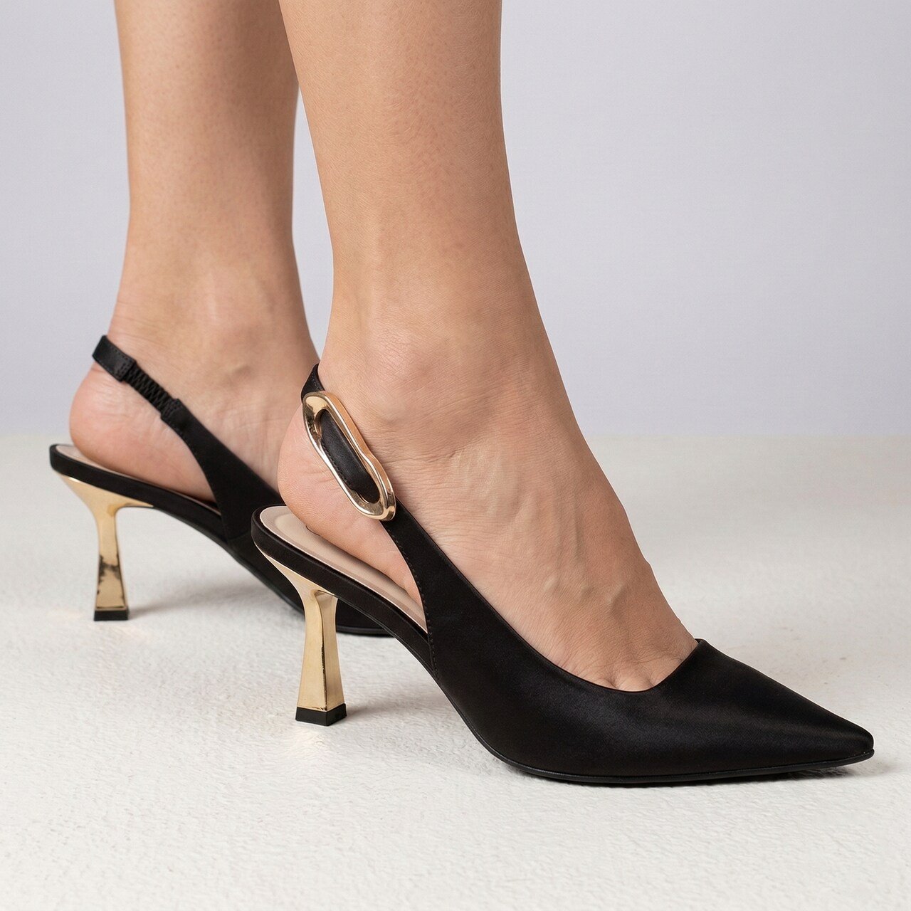 Scarpin Slingback Bebecê Preto Preto 2