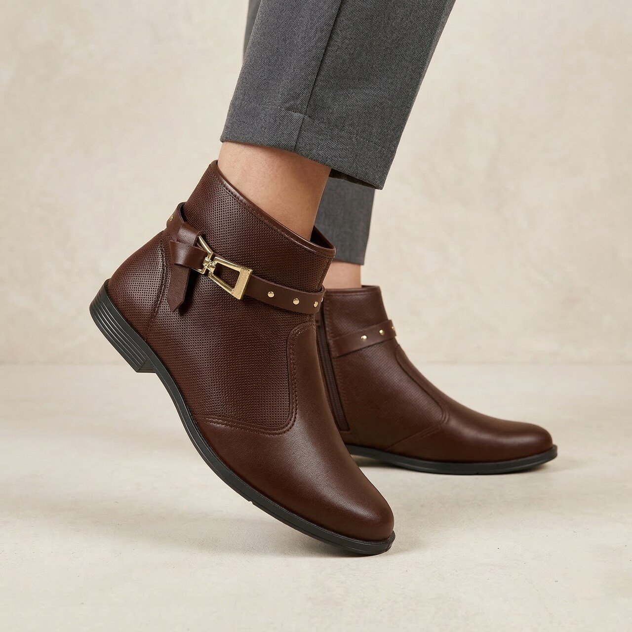 Bota Moleca Cano Curto Feminina Café Marrom 2