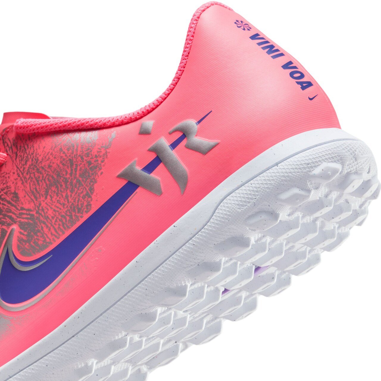 Chuteira Vini Jr Society Nike Mercurial Vapor 16 Club Rosa Rosa 8
