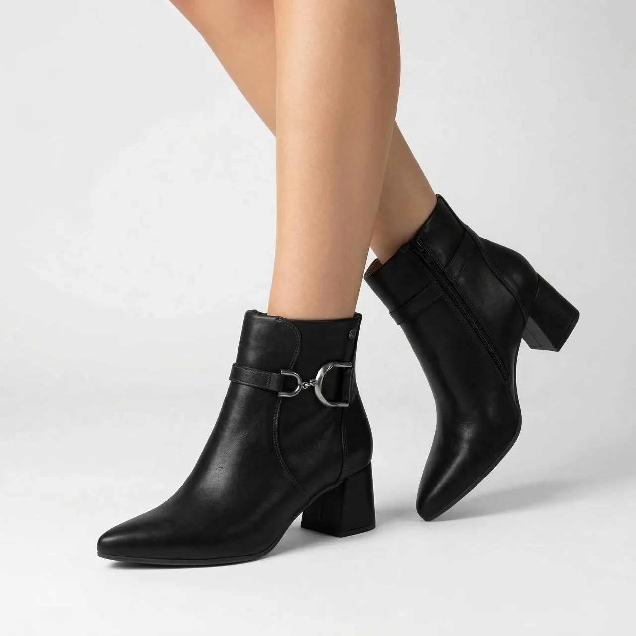 Bota Tanara Cano Curto Em Couro Preto Preto 2