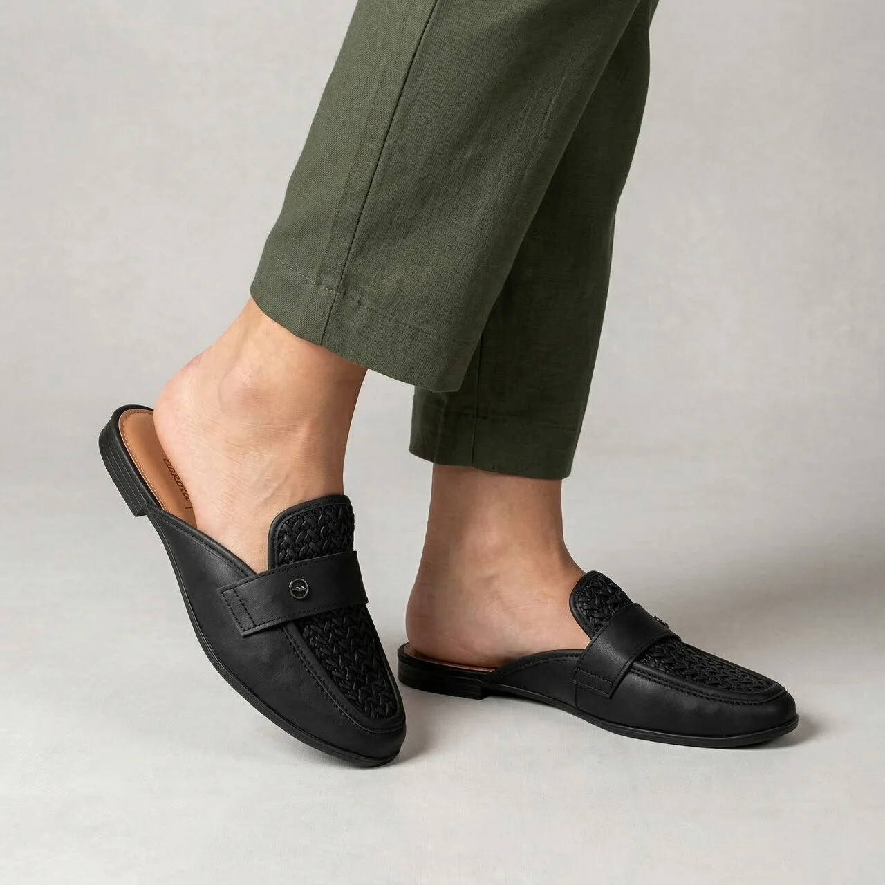 Mule Dakota Feminino Preto Preto 2