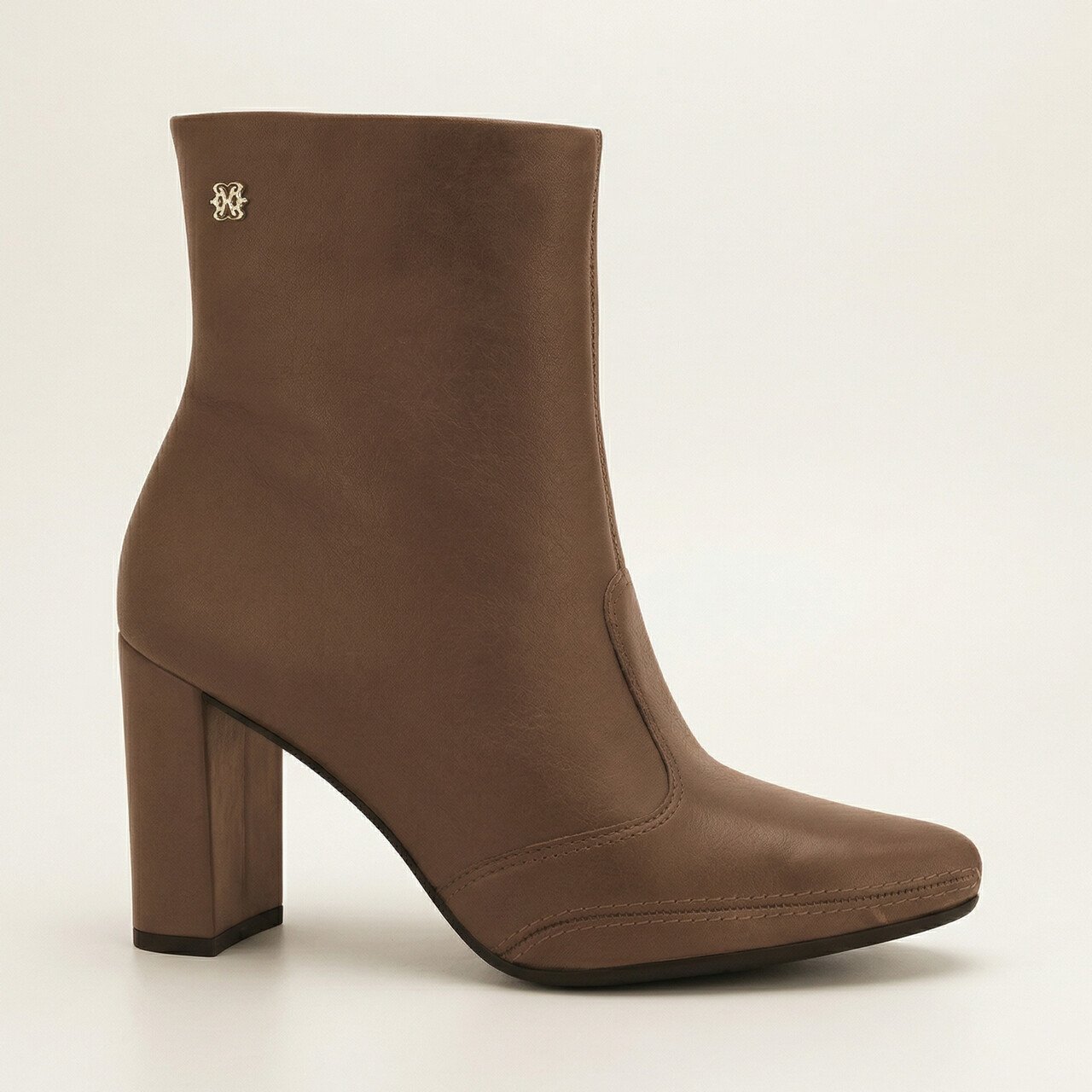 Bota Ramarim Total Comfort Em Couro Marrom