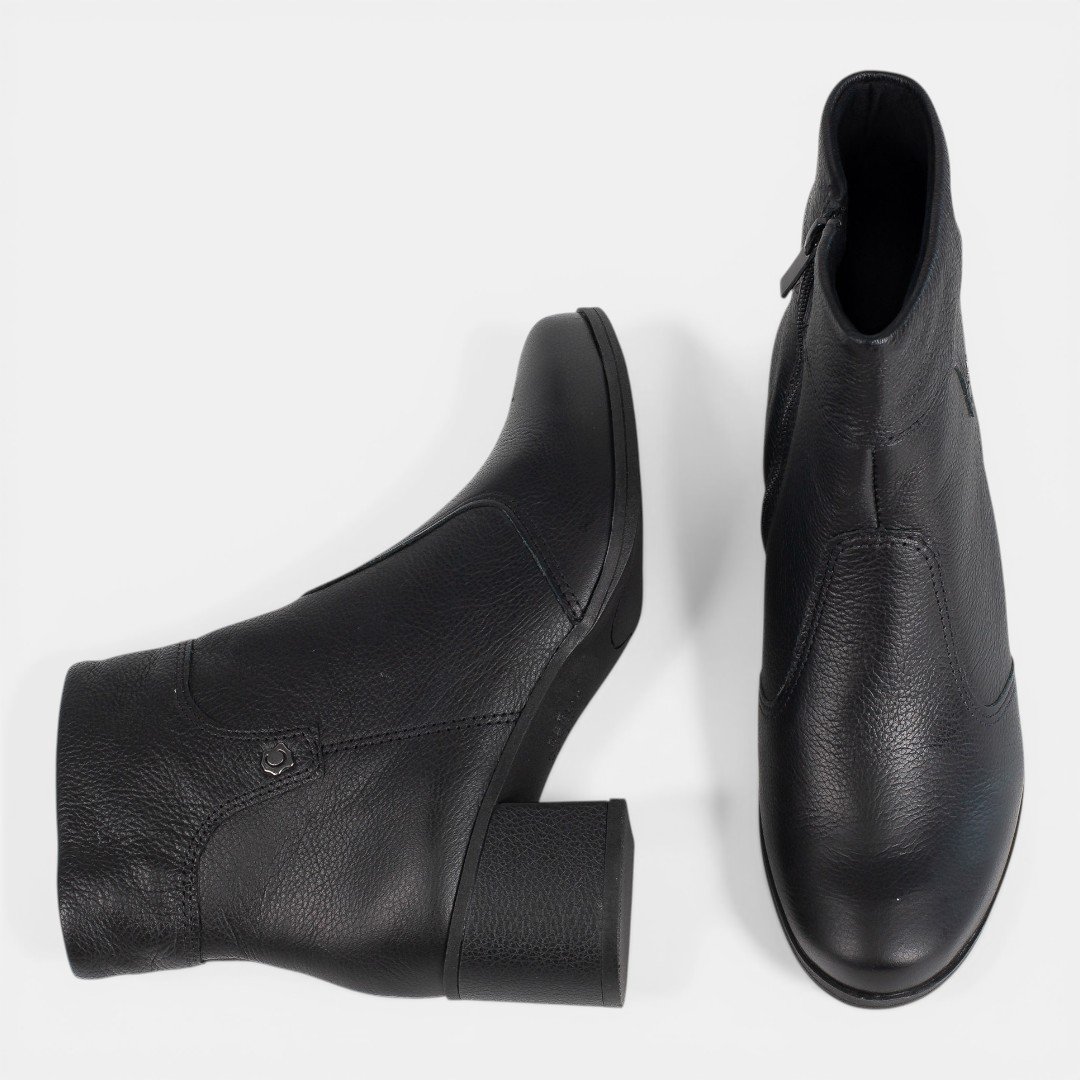 Bota Campesí Cano Curto Em Couro Preto Preto 8