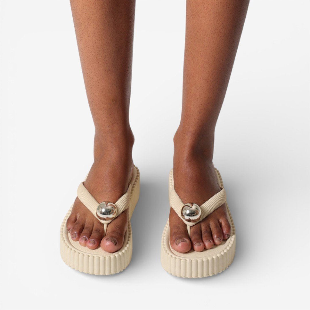 Tamanco Plataforma Off White Brizza Arezzo De Dedo Bege 5