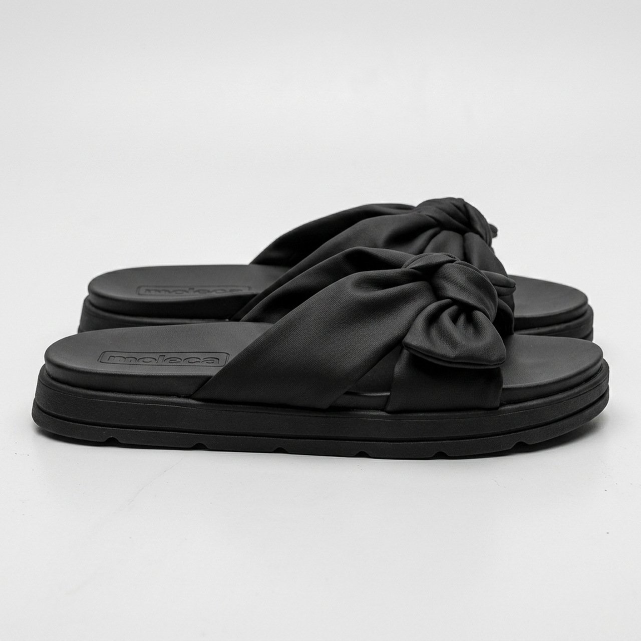 Chinelo Slide Moleca Preto com Laço Preto 3