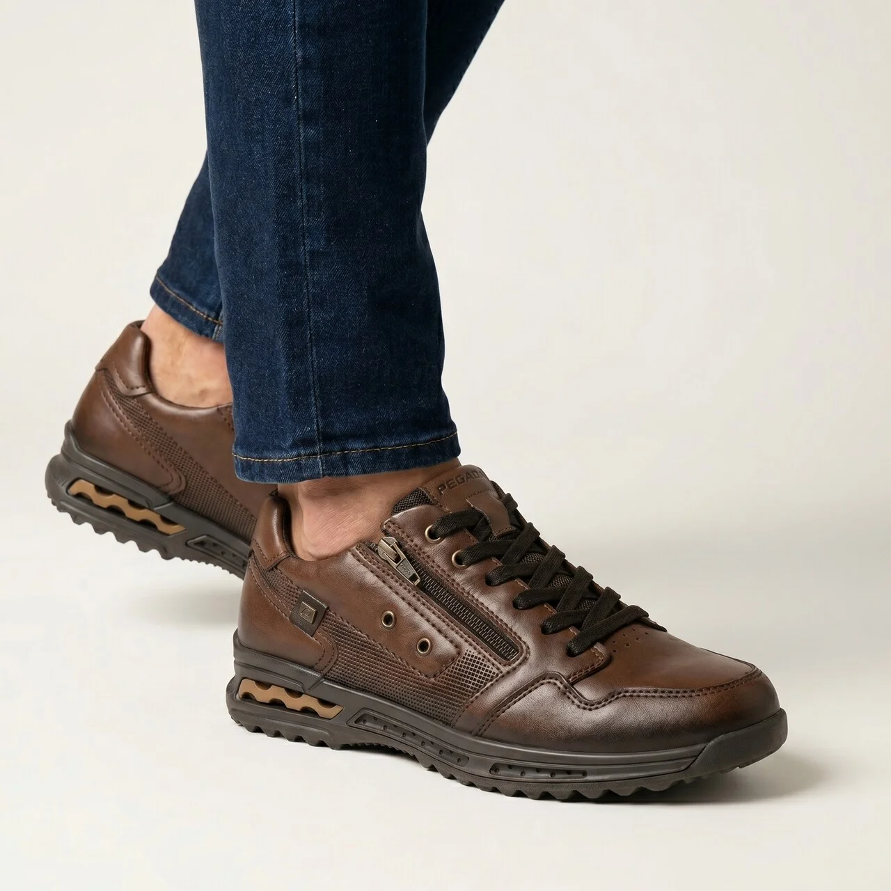 Tênis Casual Pegada Masculino Em Couro Marrom Marrom 2