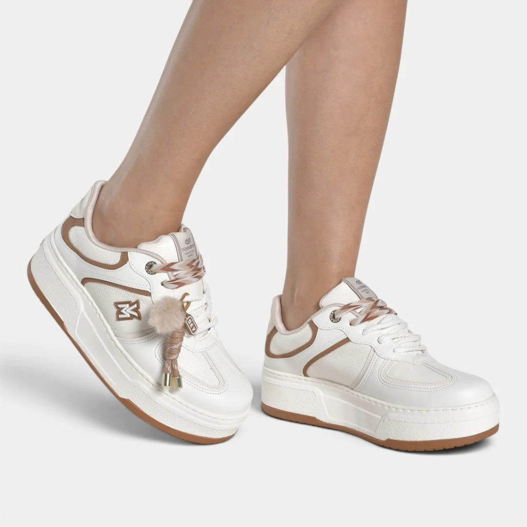 Tênis Plataforma Via Marte Com Pingente Off White com Caramelo Bege 5
