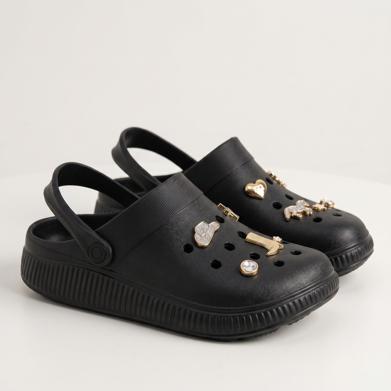 Babuche Moleca Ana Castela Preto Preto 3