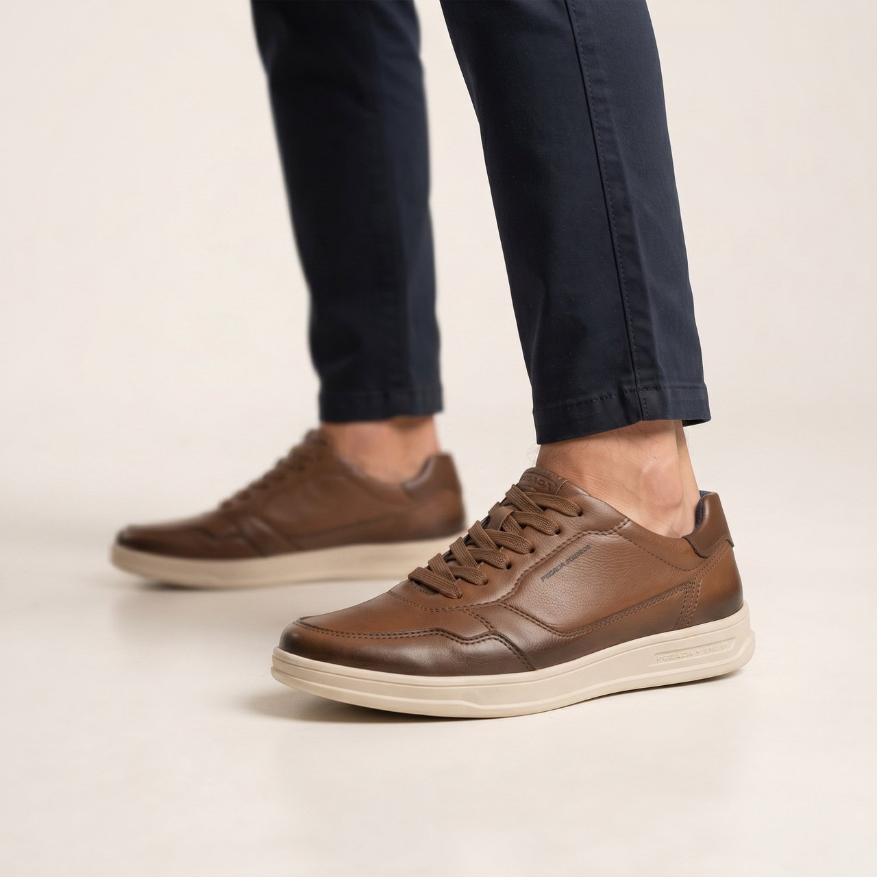 Tênis Casual Pegada Masculino Em Couro Marrom Marrom 2