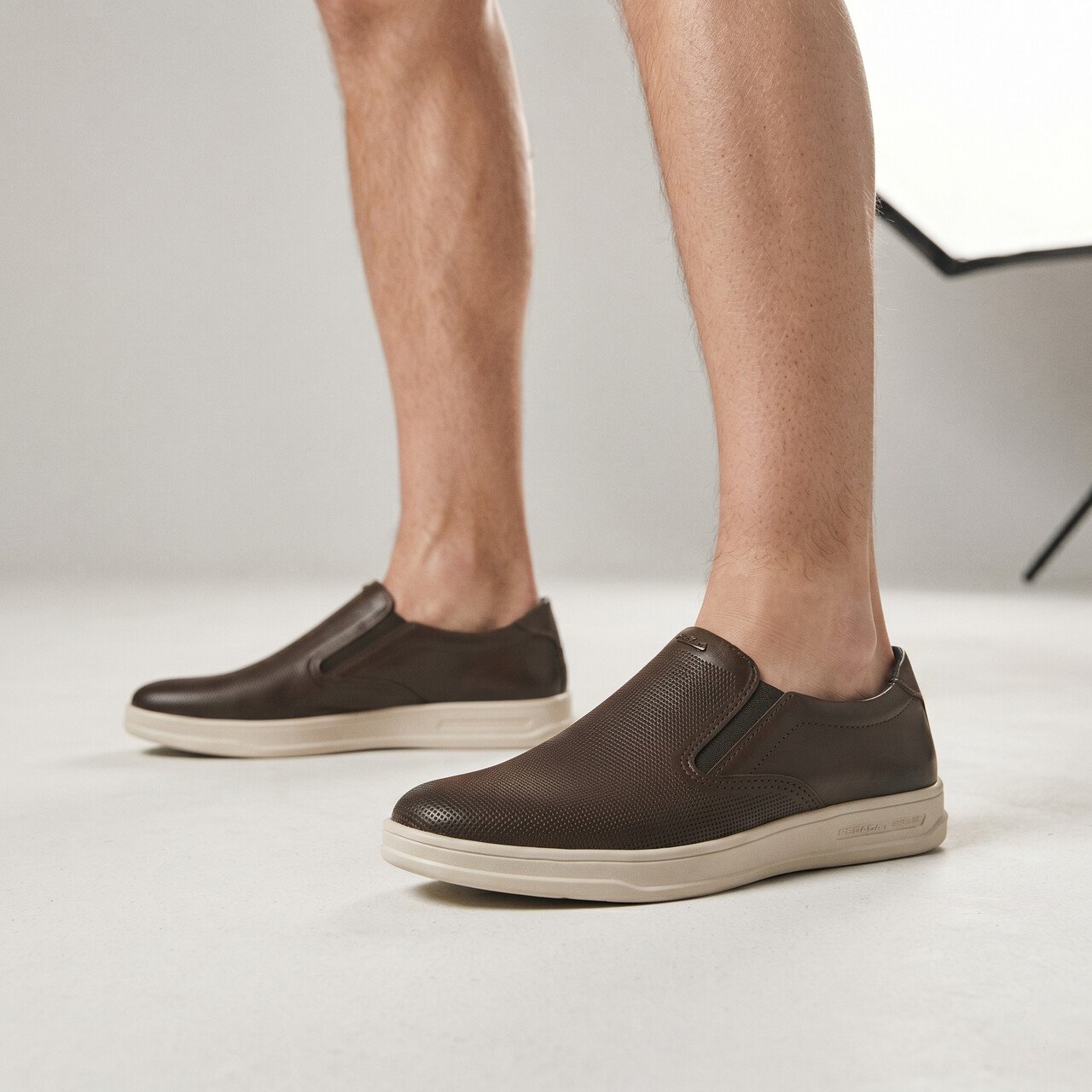 Tênis Casual Pegada Slip On Masculino Em Couro Marrom Marrom 3