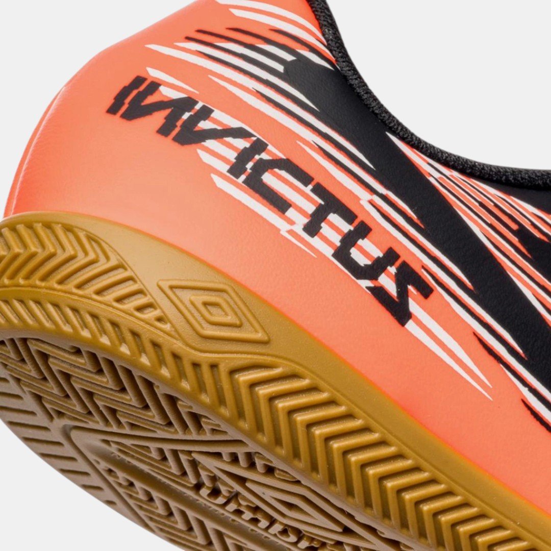 Chuteira Futsal Umbro Invictus Infantil Coral Rosa 7