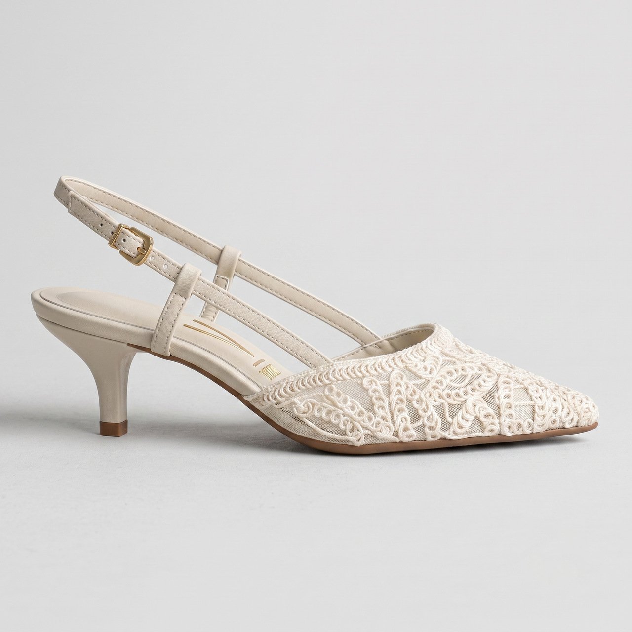 Scarpin Slingback Vizzano Rendado Off White