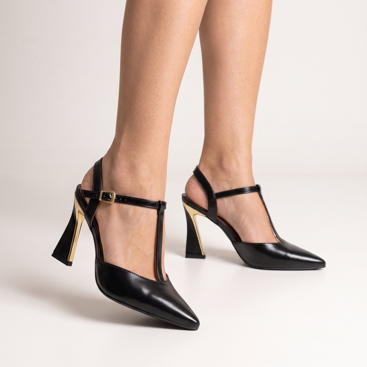 Scarpin Slingback Vizzano Preto Preto 2