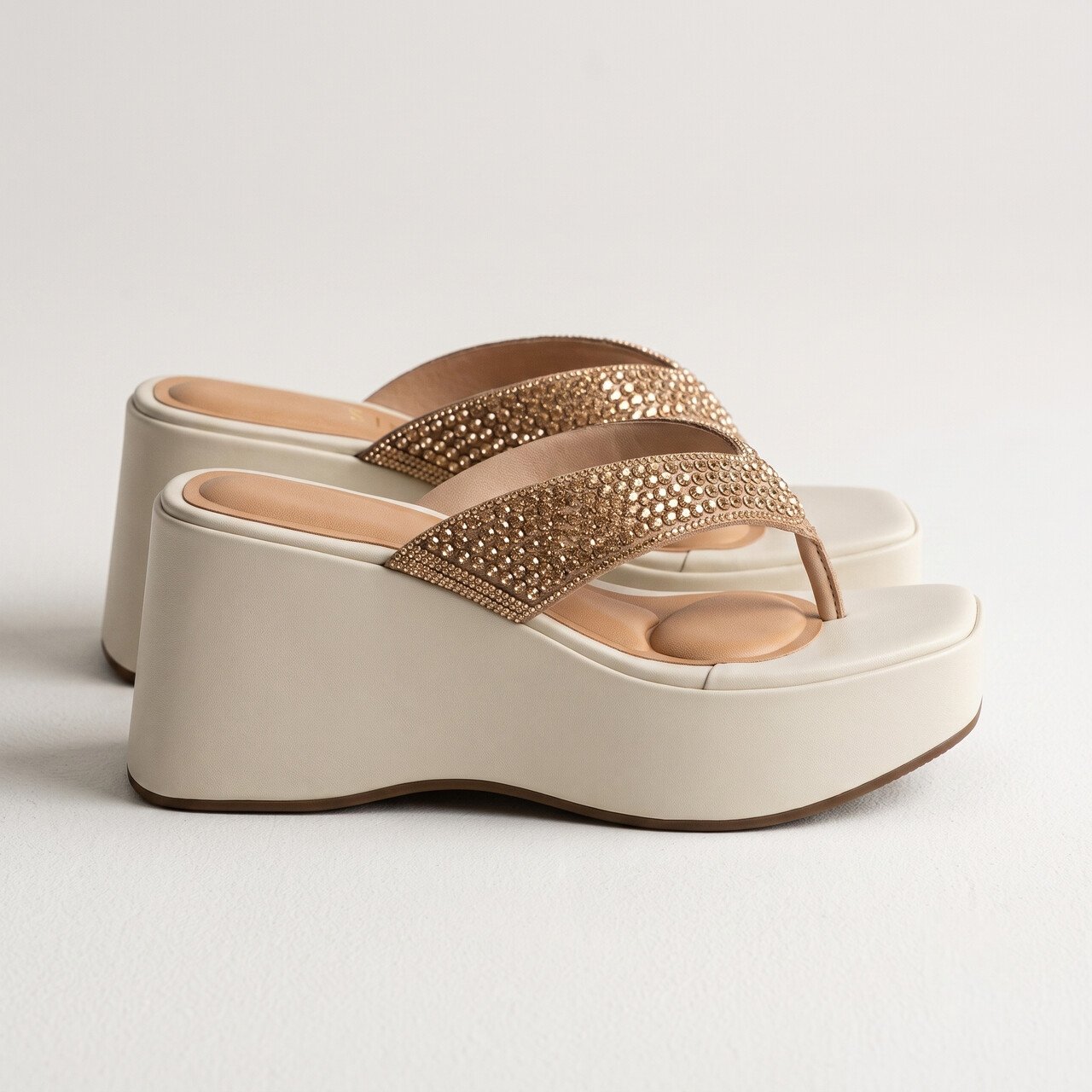 Tamanco Vizzano Plataforma Com Strass Off White Branco 3